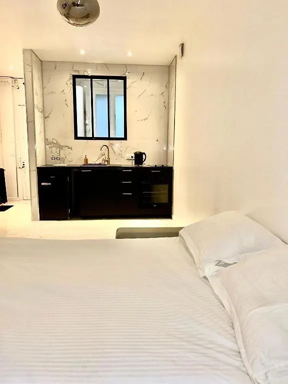 Home Sweet Home Paris Montmartre